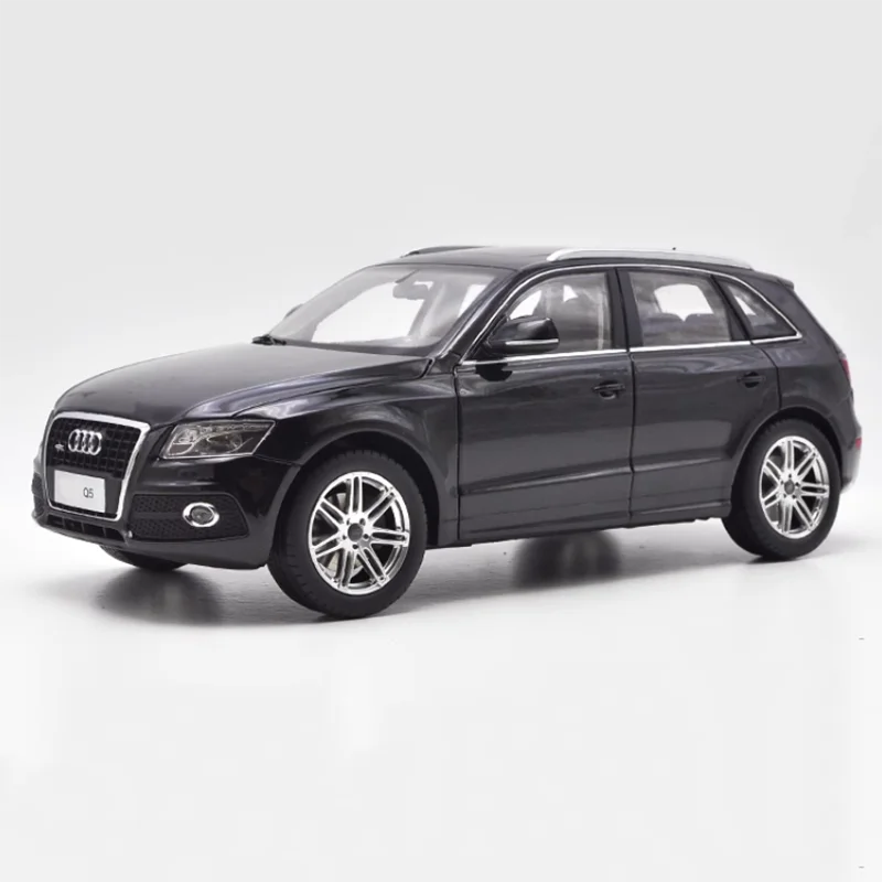 

Diecast 1:18 Scale Q5 SUV Model Alloy ABS Vehine Model Finished Simulation Collection Decoration Gift Toys Display