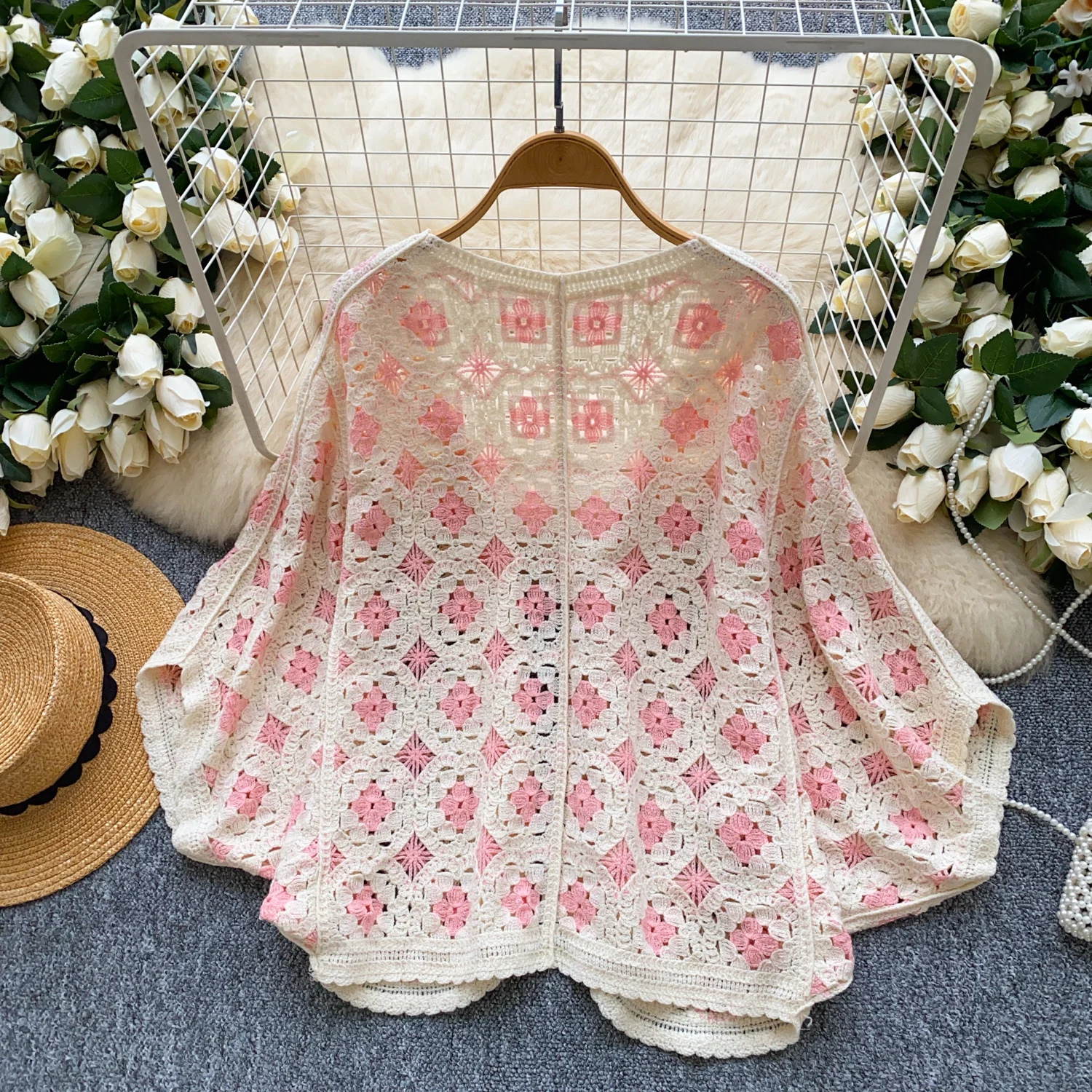 2025 primavera outono beira-mar férias malha cardigan feminino manga morcego solto boêmio oco crochê design proteção solar topo