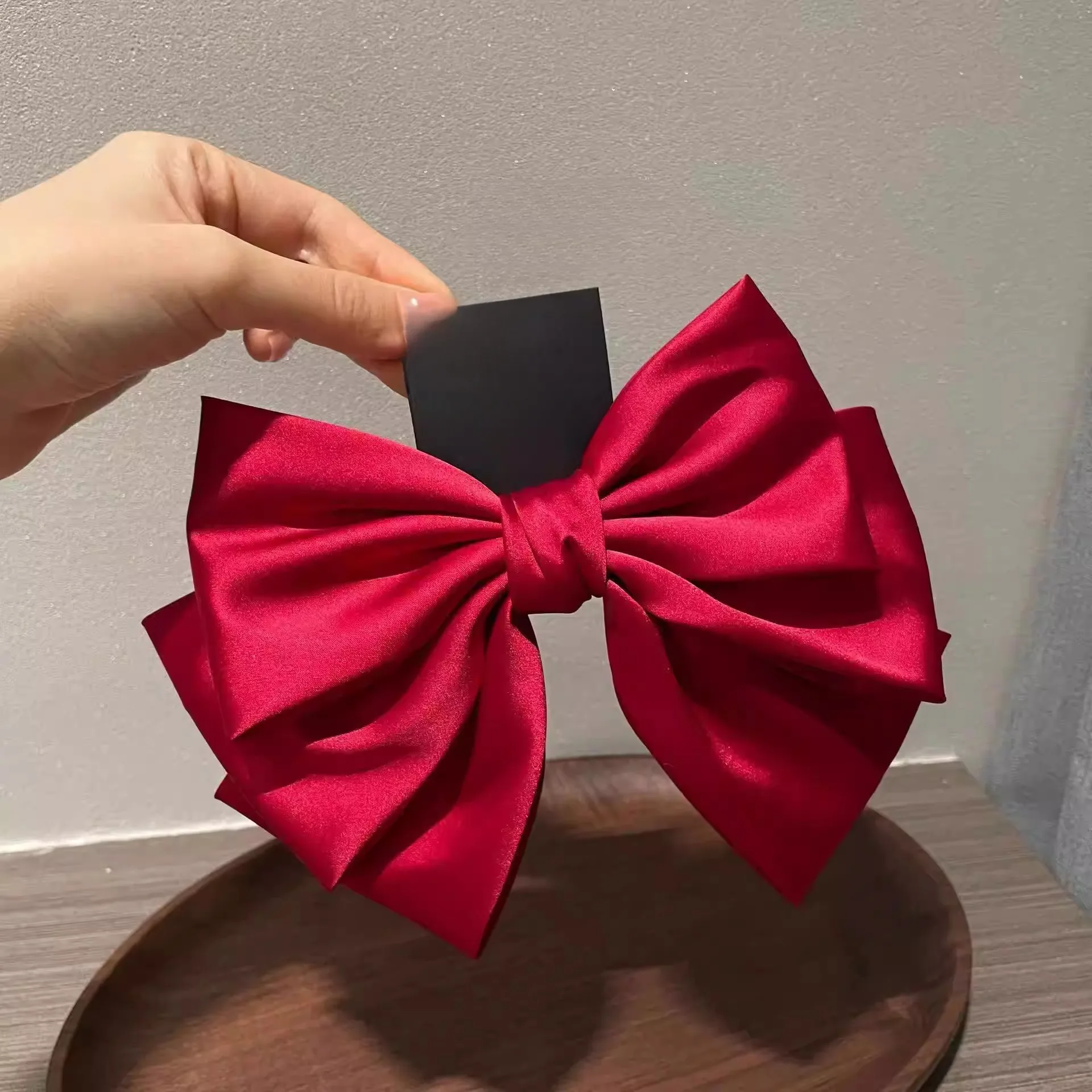 

Elegant Red Silk Satin Hair Clip with Knot for Girls Princess Style Children's Headwear Back of Head Accessory