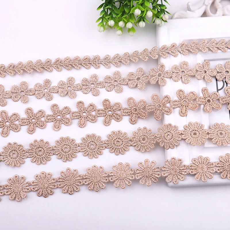 1/2 Yards Classic Gold Line Embroidery Lace Thread Flower Shape Sewing Supplies Clothing DIY Lace Fabiric Clothing Accessories