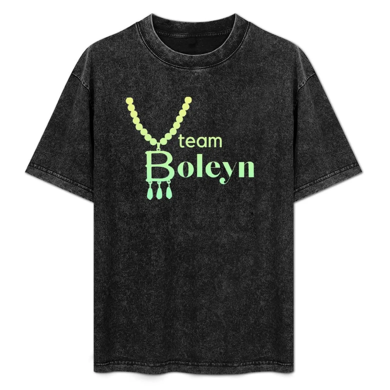 Team Boleyn, Anne Boleyn, Six Wives necklace slogan in green T-Shirt customizeds vintage t shirts mens tall t shirts