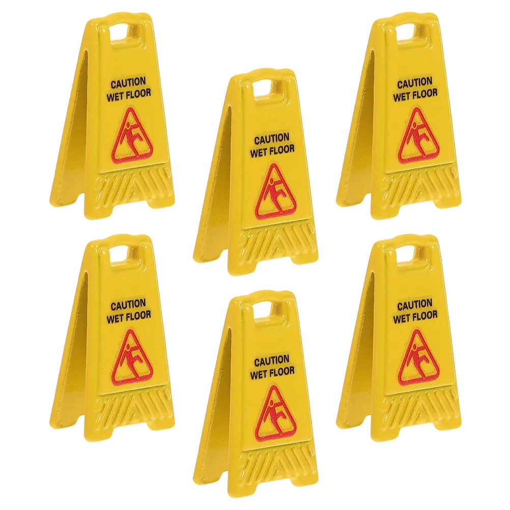 6 قطعة تحذير مصغر علامات أرضية مبللة سبيكة واقعية علامات تحذير المرور الصغيرة لدور تعليم السلامة ديكور بيت الدمى