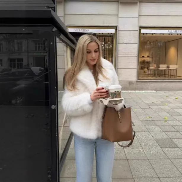 KIDCRKJ Winter Women Eco Fur Coat White Thickened Pockets Female Artificial Fur Jacket Casual Temperament Faxu Fur Coat For Lady