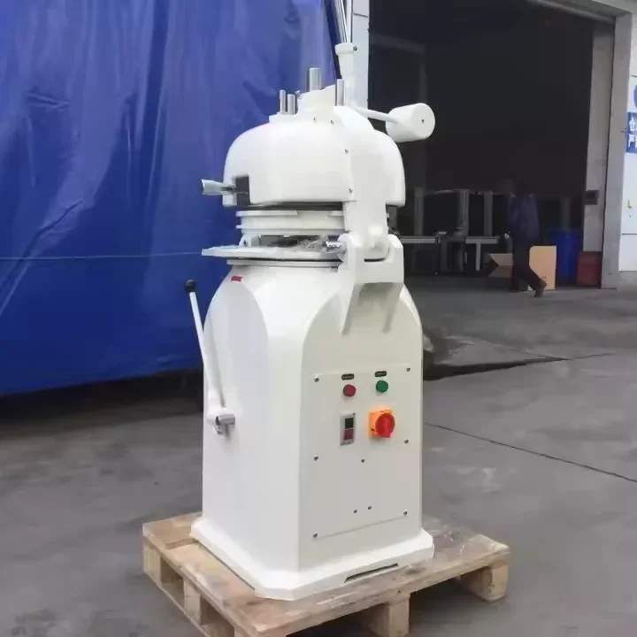 Bread Dough Extruder, High Quality Semi-auto Dough Divider & Ball Cutting Equipment