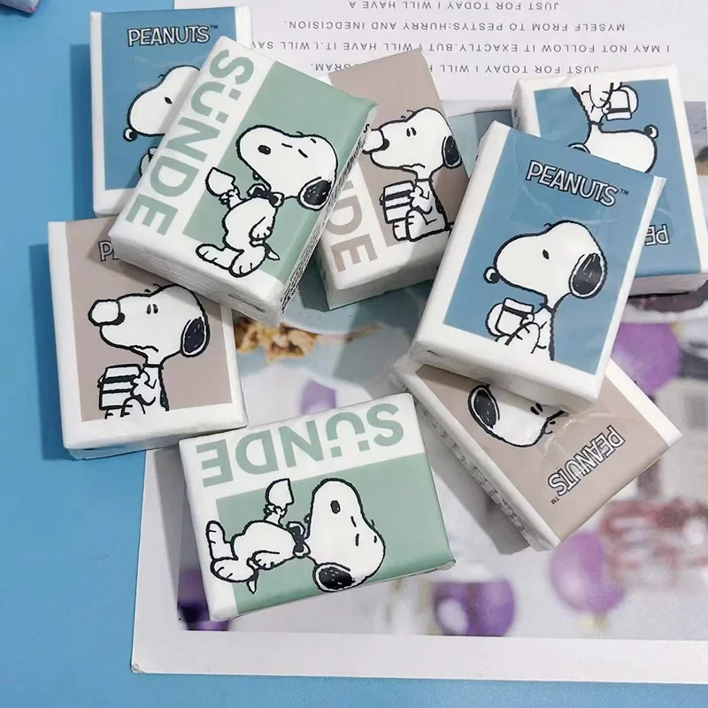 9pcs Kawaii Snoopy ผ้าเช็ดหน้ากระดาษนักเรียนการ์ตูนพิมพ์แบบพกพา Mini Pocket กระดาษทิชชูห้องน้ํากระดาษผ้าเช็ดปากนุ่มของขวัญ