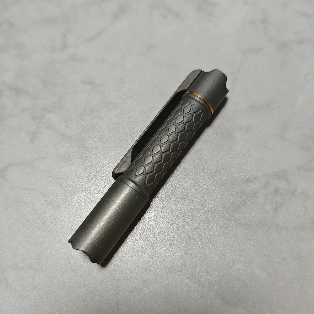 Small Portable  Titanium Alloy  Stonewashed  EDC Flashlight  (Send Out No Battery)