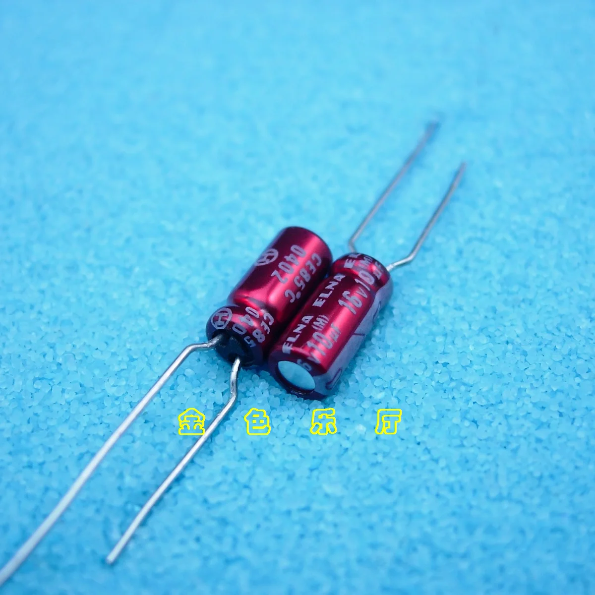 30 قطعة/الوحدة الأصلي ELNA R2O سلسلة حمى الصوت مكبر كهربائي تصفية الألومنيوم مُكثَّف كهربائيًا شحن مجاني