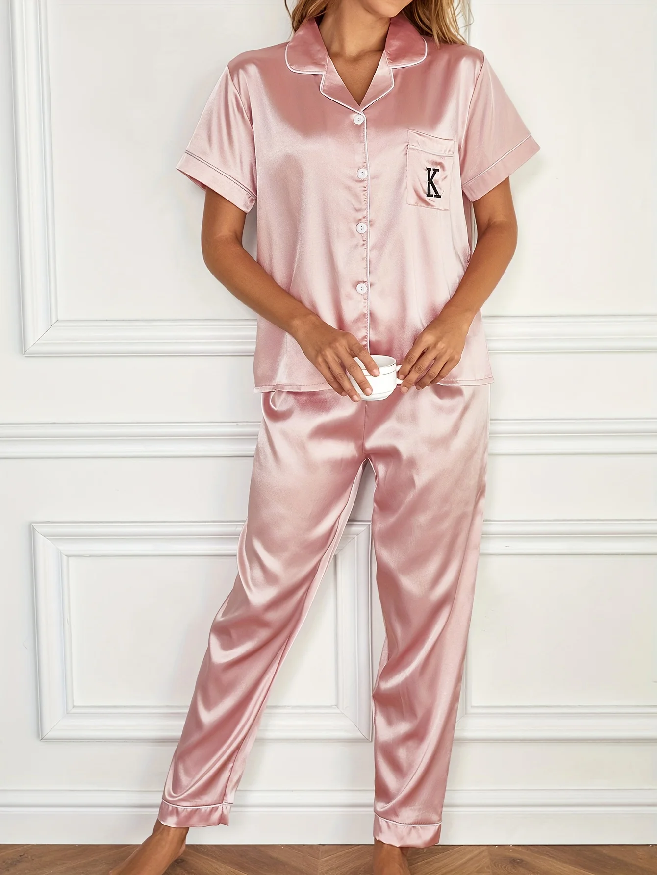 Soft Satin Embroidered Pajamas Set Lightweight Button Up Blouse Pajama Top & Elastic Waistband Pajama Pants For Valentine\'s Gift