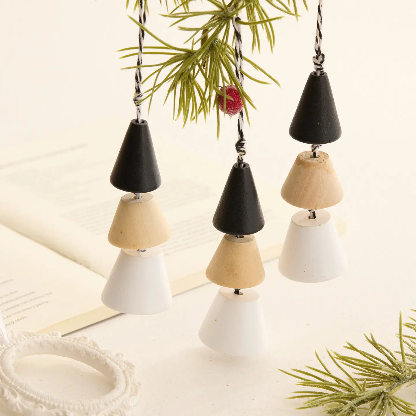 Cross border Christmas tree decorations, hanging decorations, decorating small houses, wooden birds, owls view 2