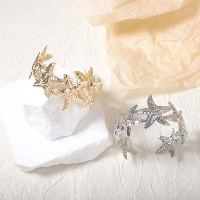 

Stainless Steel Starfish Open Bracelet for Women Fashion Non-Fading Titanium Steel Commute Jewelry Accessory