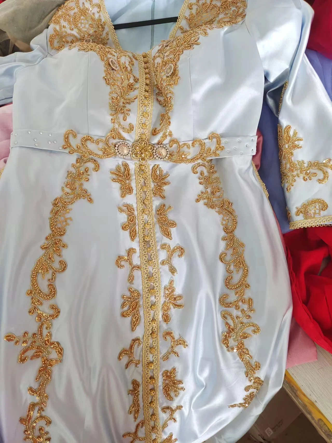 Caftan marocain personnalisé avec perles, robe de soirée musulmane, robe arabe Abaya, robe de soirée formelle, travail à la main