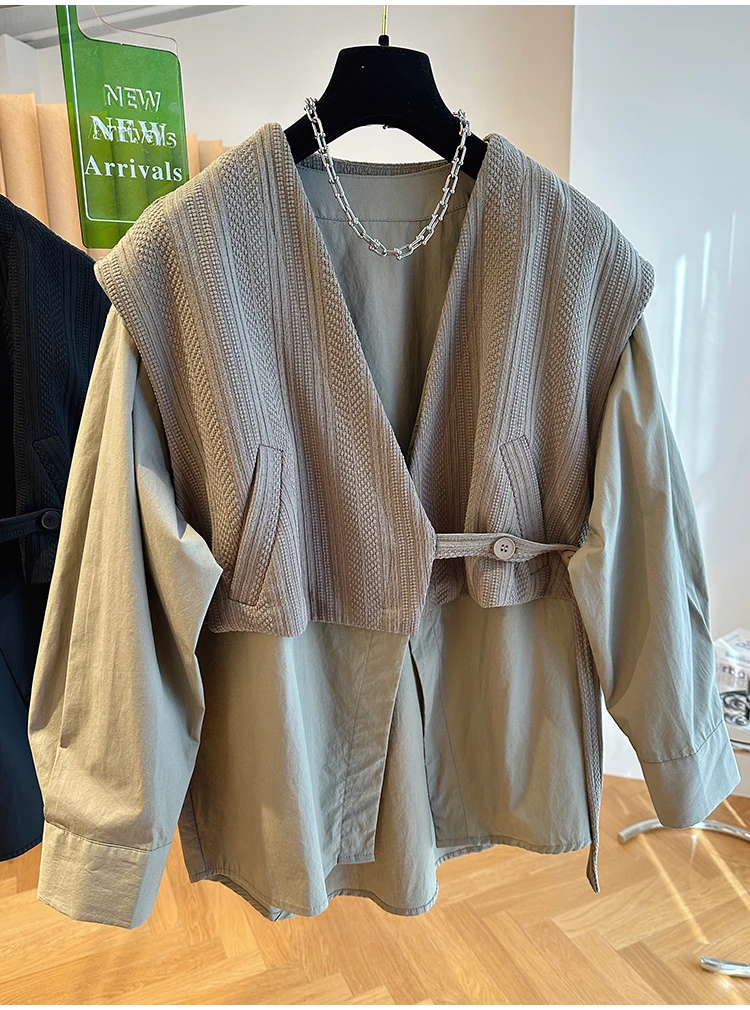 

SuperAen 2024 Autumn New Design Knitted Vest Patchwork Fake Two-piece Shirt Casual V-neck Shirt