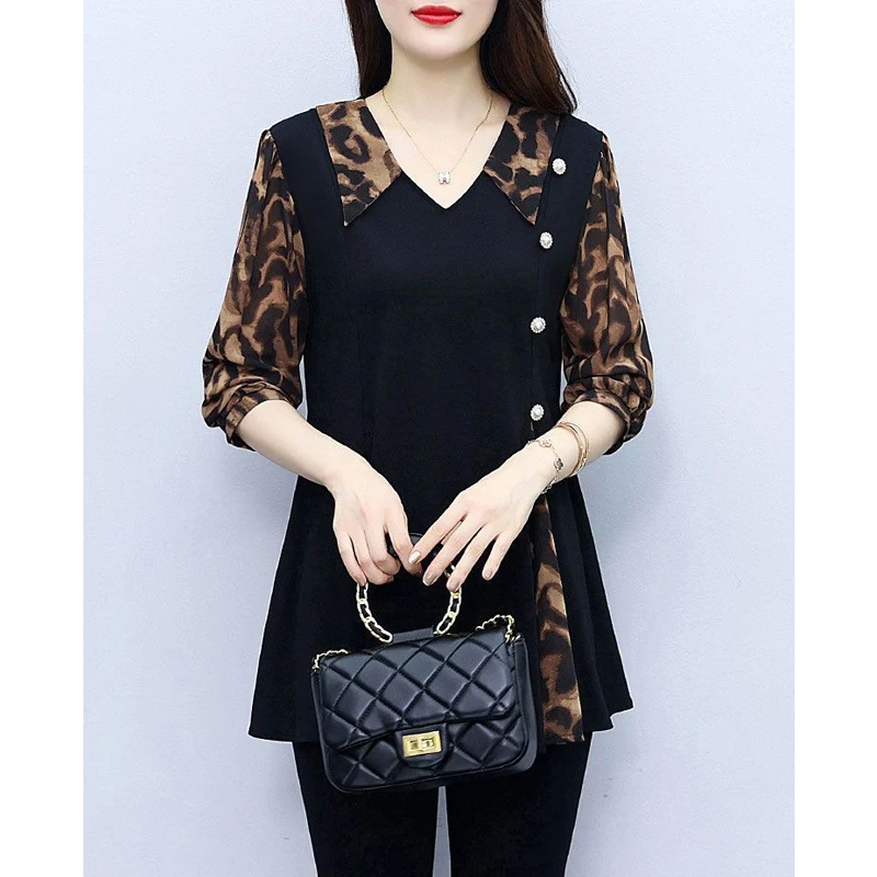 Women\'s Clothing Korean Fashion Leopard Print Patchwork Button Elegant T Shirt Spring Autumn V Neck Long Sleeve Loose Tunic Tops