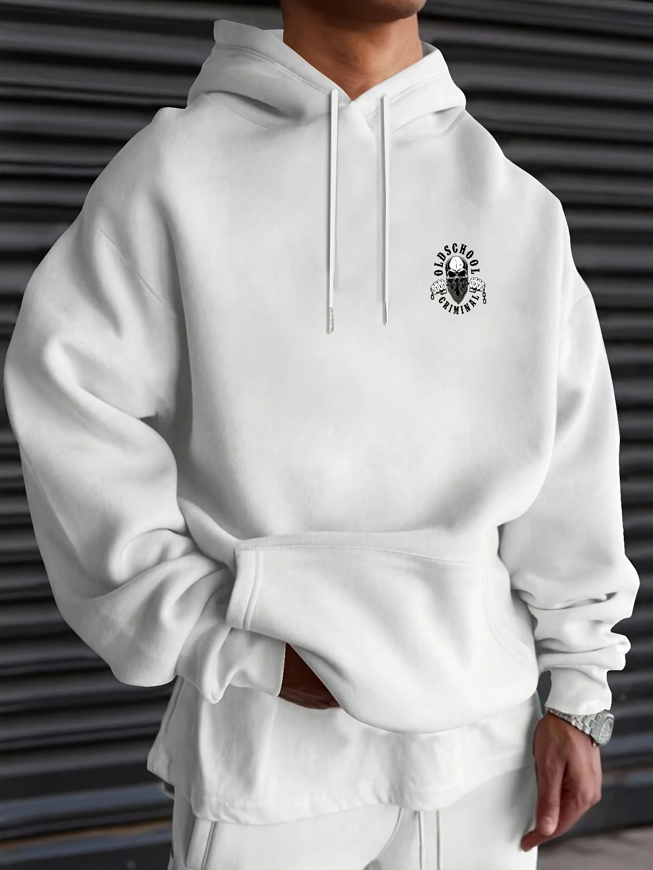 Men Hoodies Old School Hardcore Skull Street Back Print Graphic Hot Search Word Men Cool Casual Outfit Thick Black Pullover Hooded Sweatshirts