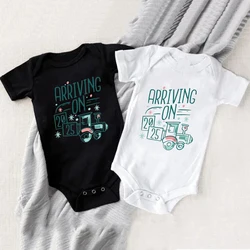 ARRIVING ON 2025 Print Baby Romper Pregnancy Announcement Short Sleeve Infant Bodysuit 2025 Casual Newborn Jumpsuit Clothes