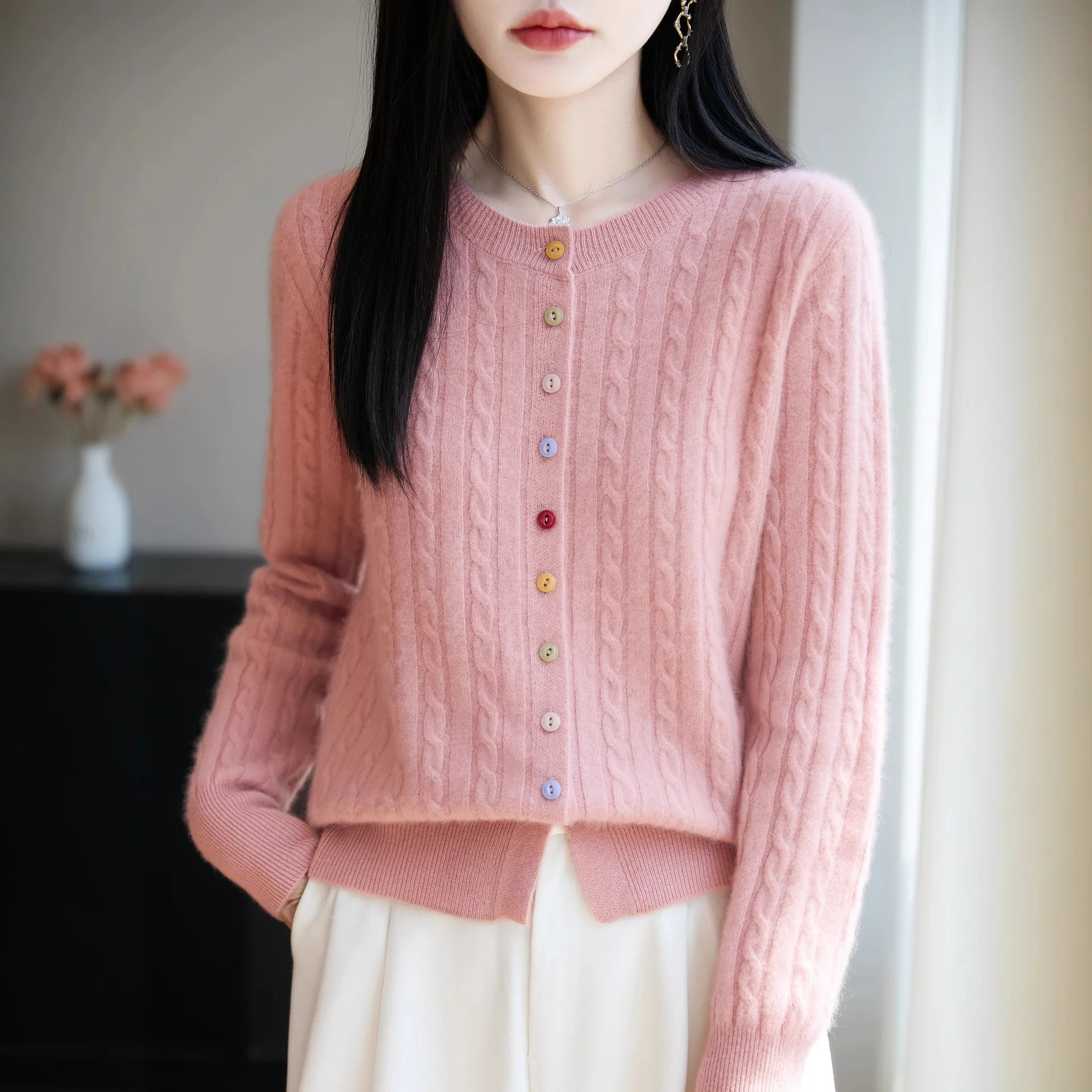 سترات نسائية 100% من الصوف لخريف وشتاء دافئ برقبة دائرية سترة فضفاضة على الموضة الكورية ملابس خارجية محبوكة واحدة الصدر