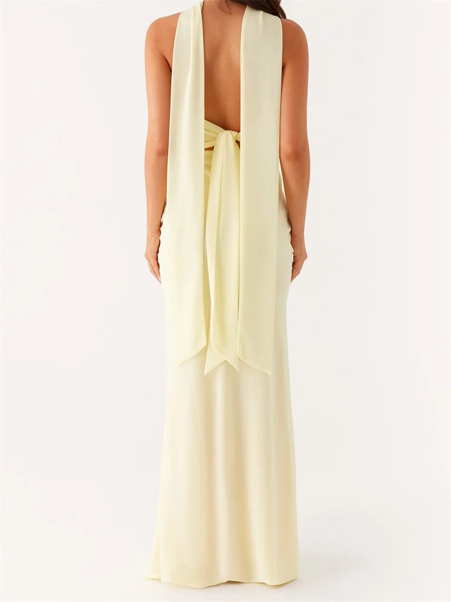 Abito a fascia da donna con stampa floreale con ritaglio sul davanti e sciarpa abbinata - Abito maxi estivo senza maniche con spalle scoperte