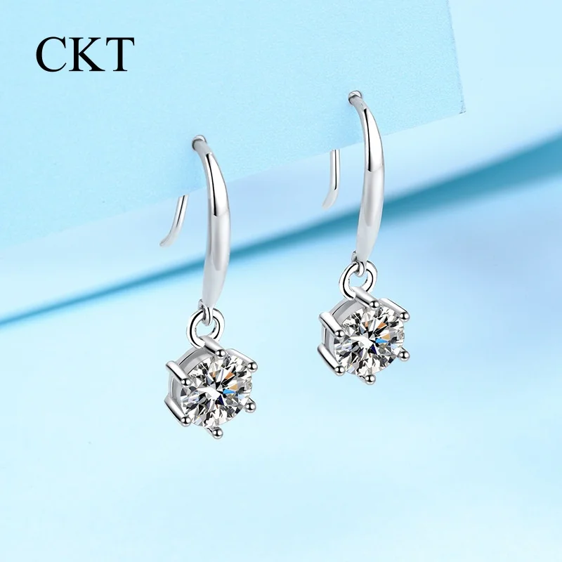 

Brilliant 18K White Gold Sparkly Female Wedding Popular 1/2 CT Moissanite Diamond Platinum Pt950 Drop Earrings Birthday Gift