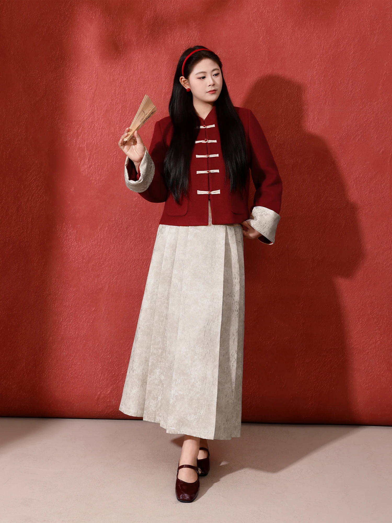 

Комплект Egg Sister View: Модный женский костюм из пуховика и юбки с вышивкой в стиле ретро, большие размеры, осень-зима, новый китайский стиль