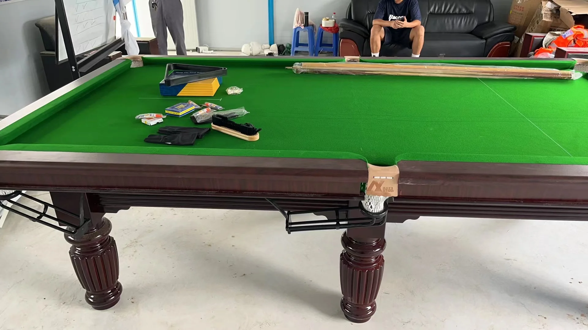 Picture 7: Factory Price  Solid Wood Marble 9ft Billiard Table  Pool Table for Sale