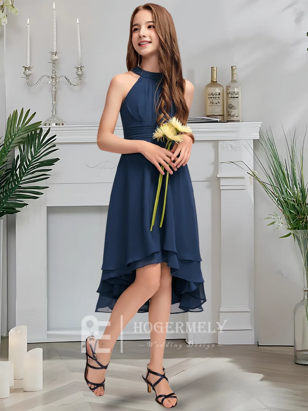 B エレガントな A ライン ホルター非対称シフォン ジュニア ブライズメイド ドレス プリーツ ロイヤル ブルー フラワー ガール ドレス 夏のパーティー用