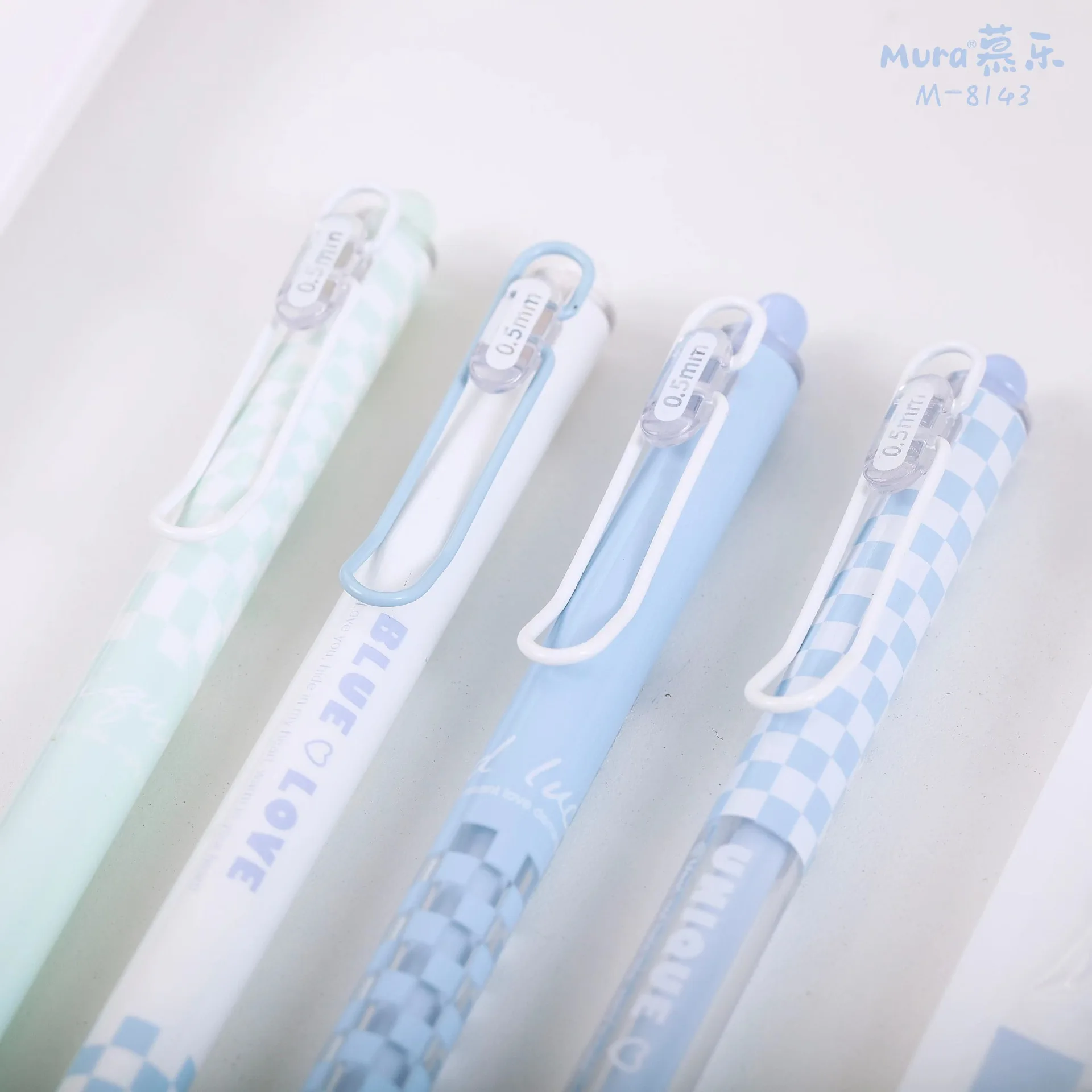 

4 шт., нейтральные гелевые ручки с прессом