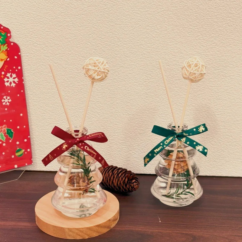 100ml Christmas Tree Flameless Reed Diffuser Oils, 6Scents Dry Flowers Aromatherapy for Office/Home Fragrance Air Freshener Gift