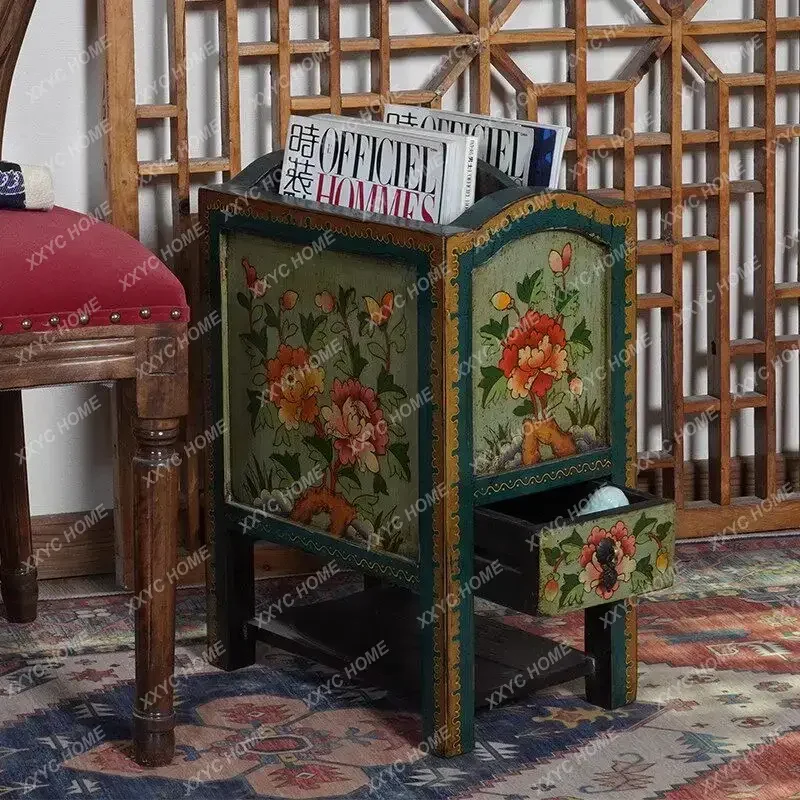 XX Classical hand-painted magazine newspaper box solid wood paint old retro edge few