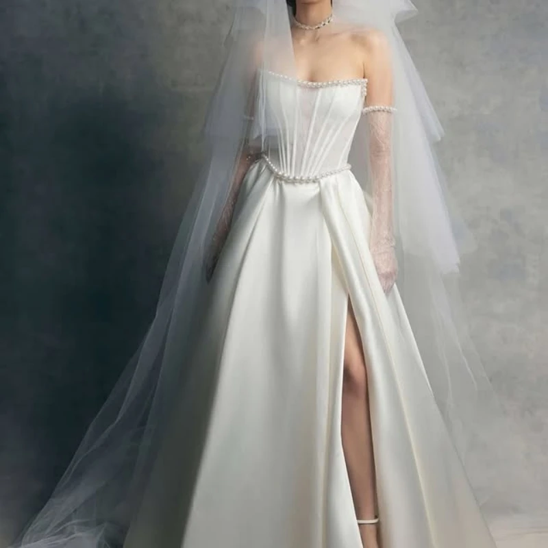 

Customized satin ivory Ball Gown Royal Wedding Dresses flower pearl Long tail Made Robe De
