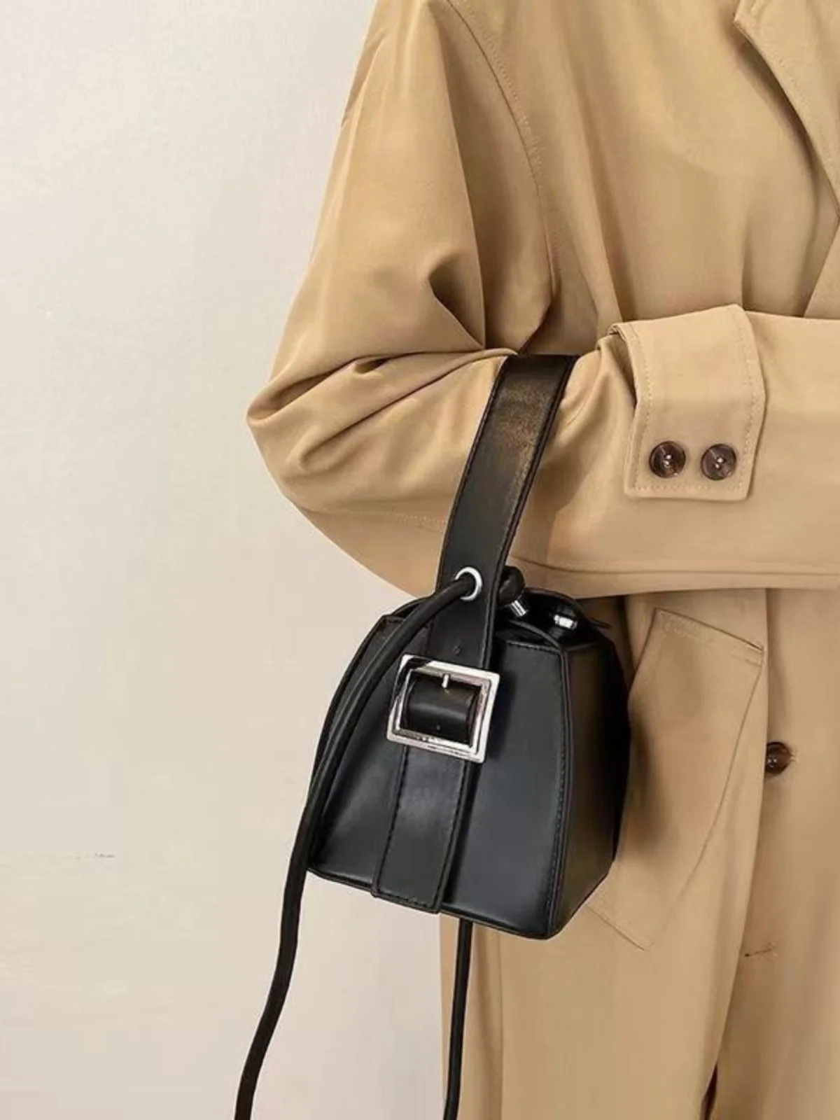 

Ele Women's Crossbody Handbag Sli Mobile Phone Bag Versatile Box Ape Faionable Single Oulder Bag for Casual Use