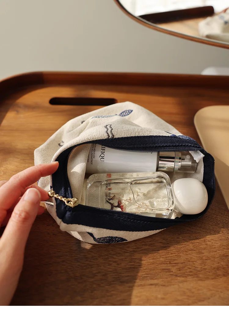 Bestickte Kosmetiktasche im Literarischen Stil, Einfache Aufbewahrungstasche, Tragbare Reise-Make-up-Tasche mit Reißverschluss, Ethnischer Stil, Handgefertigte Mittelgroße Tasche – Detail 8