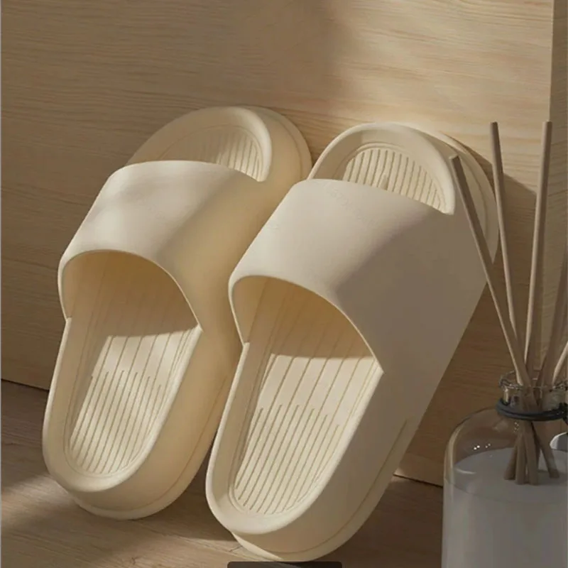 Lightweight And Non Slip Indoor Slippers, Suitable For， Women's Homes