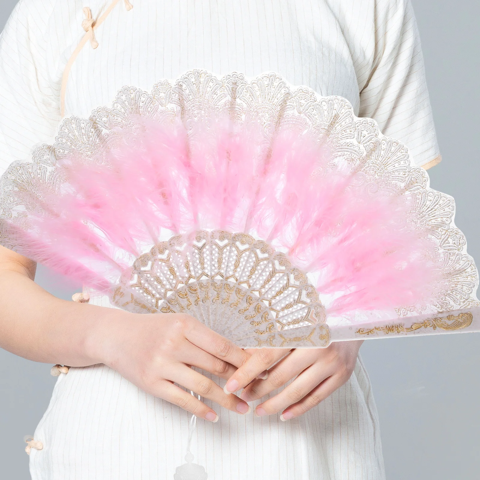 

Vintage Embroidered Folding Hand For Wedding Party Costume Dance Tea Event Decorative Performance Fan Lady Fan