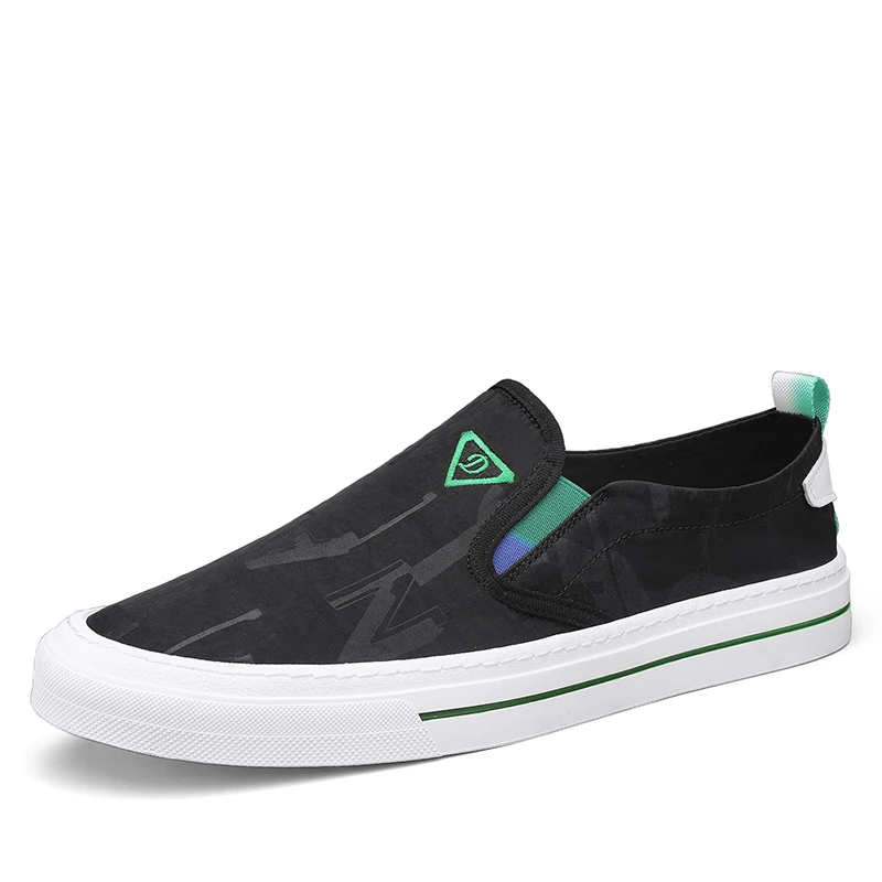 

Men's motorcycle umbrella cloth lazy one foot casual board shoes comfortable and versatile men's shoes