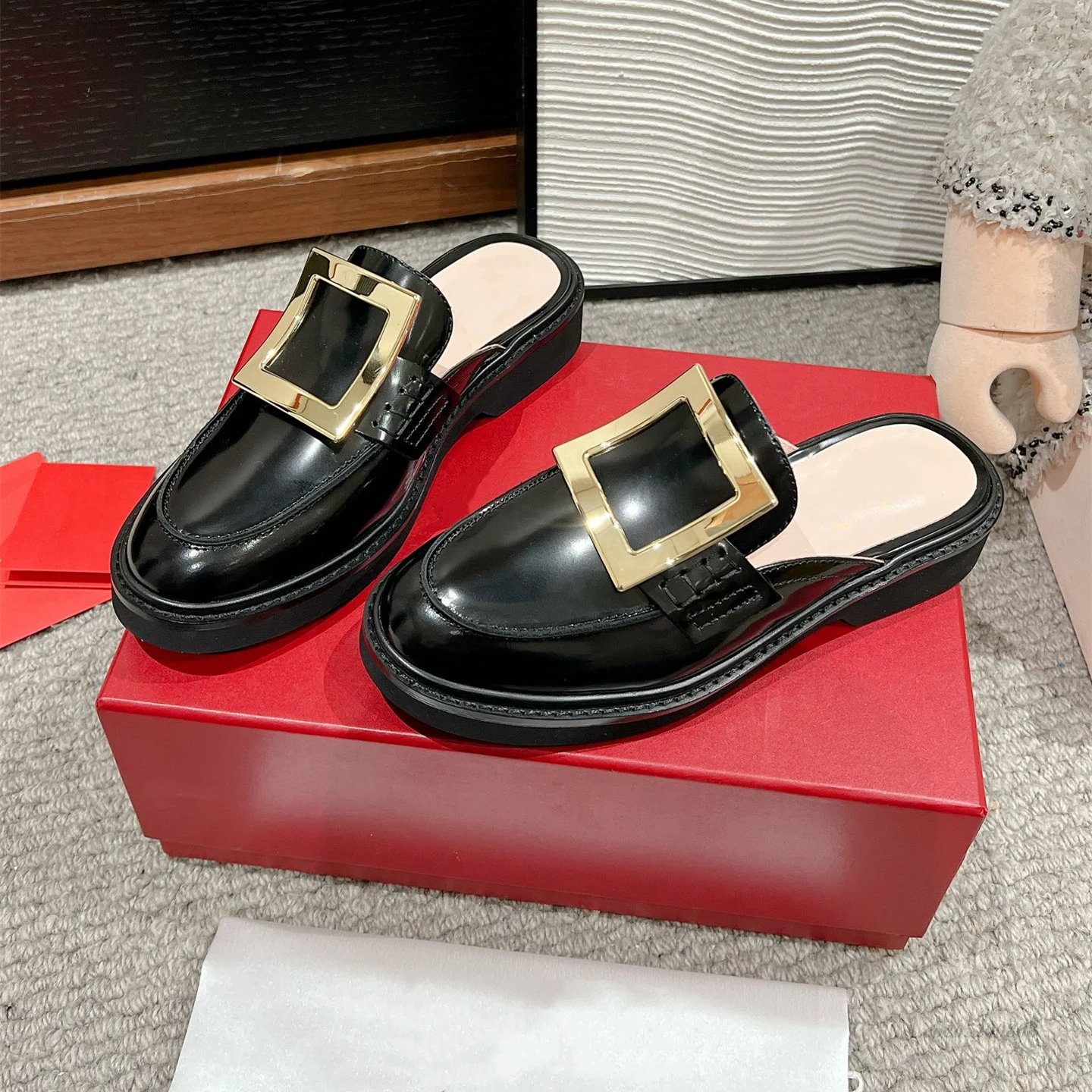 Spring Autumn Women Slippers Fashion Genuine Leather Slippers Low Heels Crystal Buckle Mules Round Toes Woman Loafers Shoes 2025