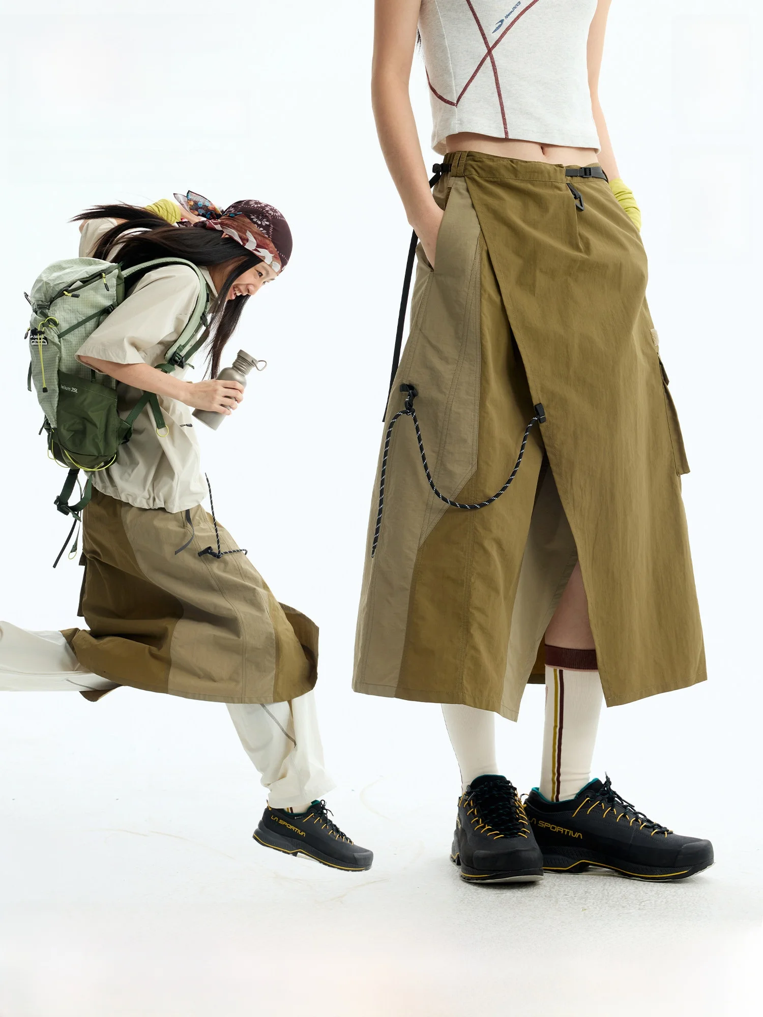 

NewJNXS Ladies Outdoor Waterproof Umbrella Skirt Workwear Asymmetrical City Outdoor Style Standard Fit Nylon Fabric Skirt