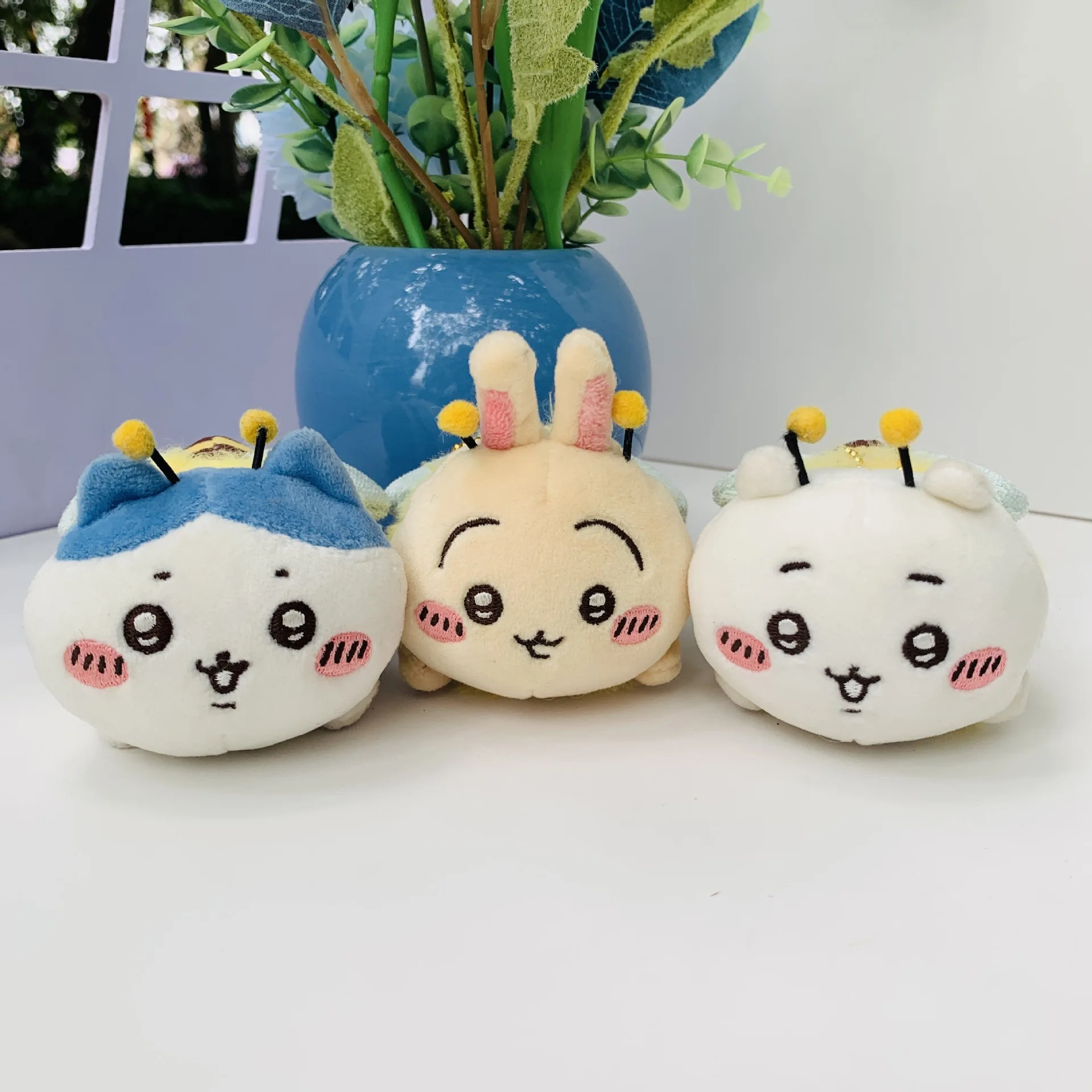 Chiikawa Cartoon Plush Bee Series Doll Usagi Plush Doll Toy Cute Hachiware School Bag Pendant Decoration Girl Gift