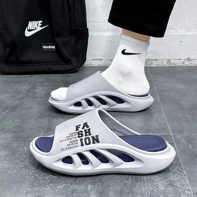 Summer New Men's EVA Slippers Trend Fashion Super Fire Sports Anti-slip Deodorant Outdoor Beach Thick Bottom Platform Sandals