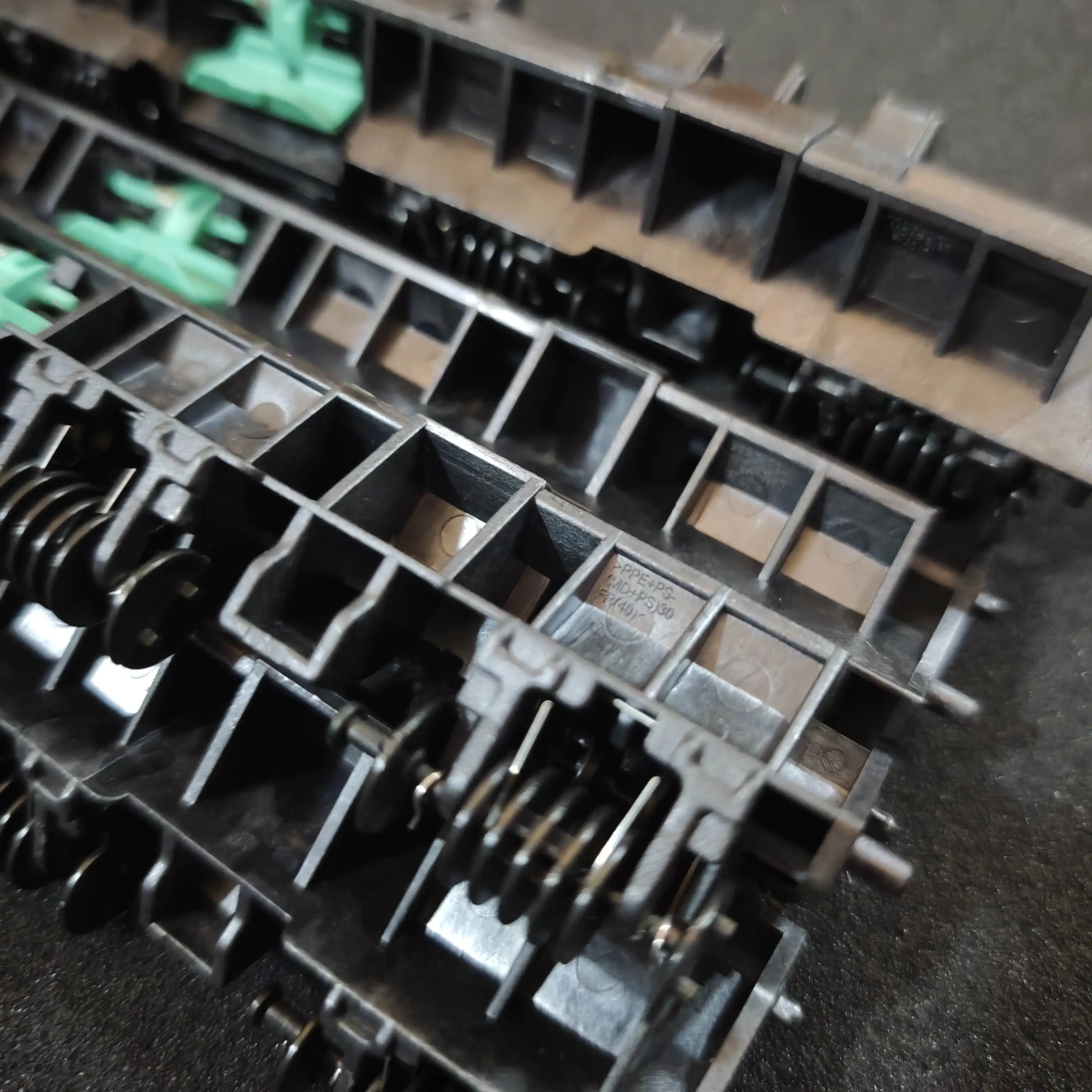 

5PC Fuser Guide Delivery for Canon MF4410 MF4710 MF4752 MF4890 MF4779 MF4712 RC2-9483-000 RC2-9484-000