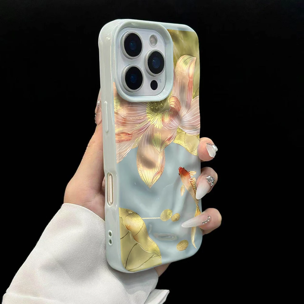Luxuriöse Koi- und Lotus-Glücks-Handyhülle für iPhone 17 16 15 14 13 12 11 Pro Max 14 Plus 17 Air Falten-Wellen-Soft-Silikon-Cover – Detail 10