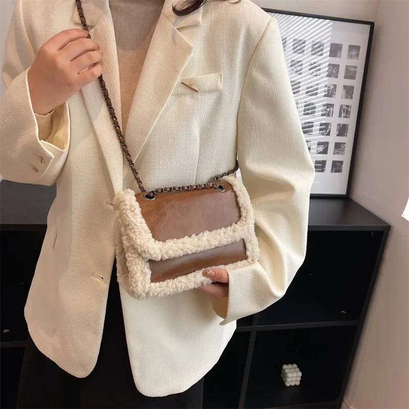 Retro Faux Fur Lambswool Handbag Women Luxury Designer Bag PU Leather Messenger Bags Ladies Tote Bag Purses Chain Shoulder Bag