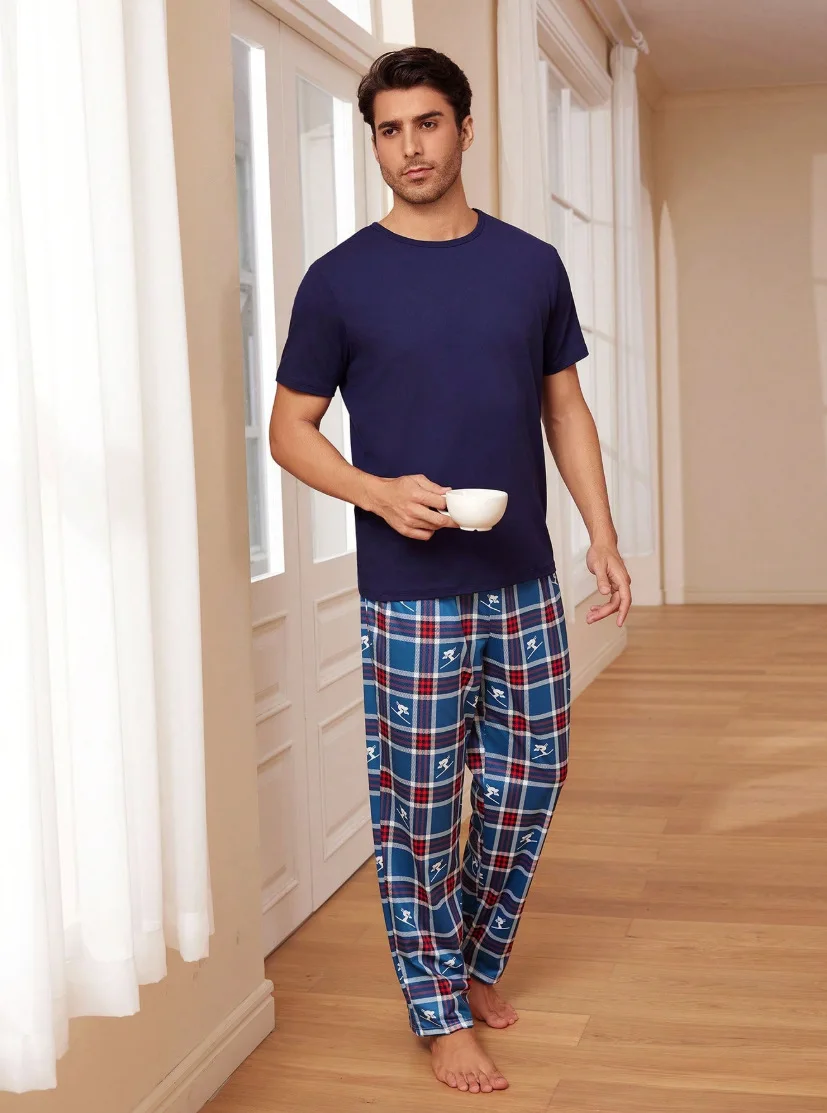 

Мужская одежда для сна, брюки с короткими рукавами, комплект из двух частей с принтом.