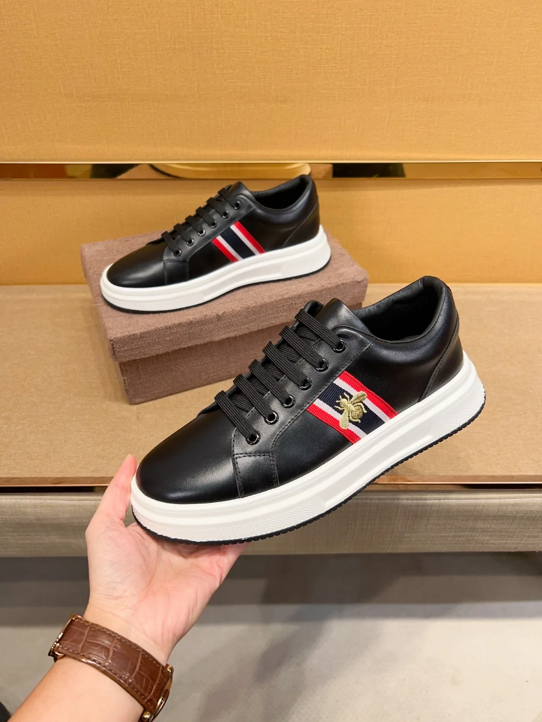 Men's genuine leather casual shoes, comfortable and breathable, with laces, high-quality outdoor sports shoes