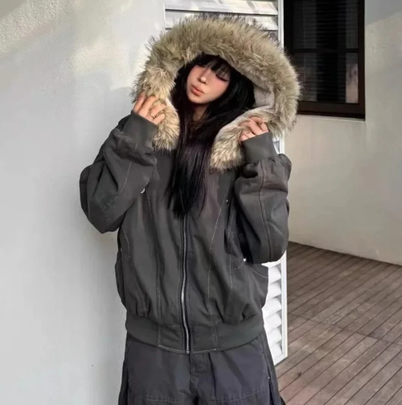 

2025 Winter Women's Street Fashion Jacket Y2K Harajuku Sweet Short Coat with Fur Collar & White Zipper Hooded Thick Warm Casual
