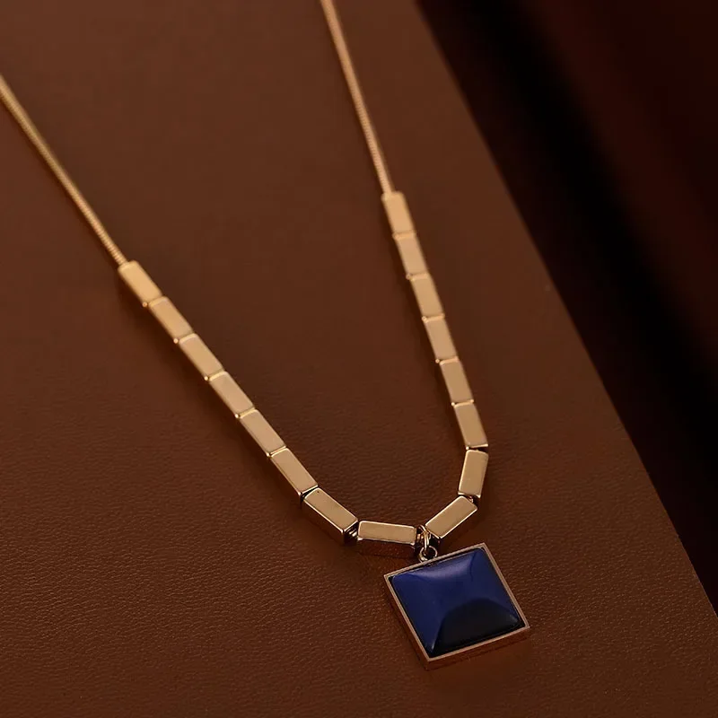 Collana con ciondolo in zircone blu quadrato in acciaio inossidabile per le donne nuova tendenza geometrica color oro catena clavicola gioielli regali per feste