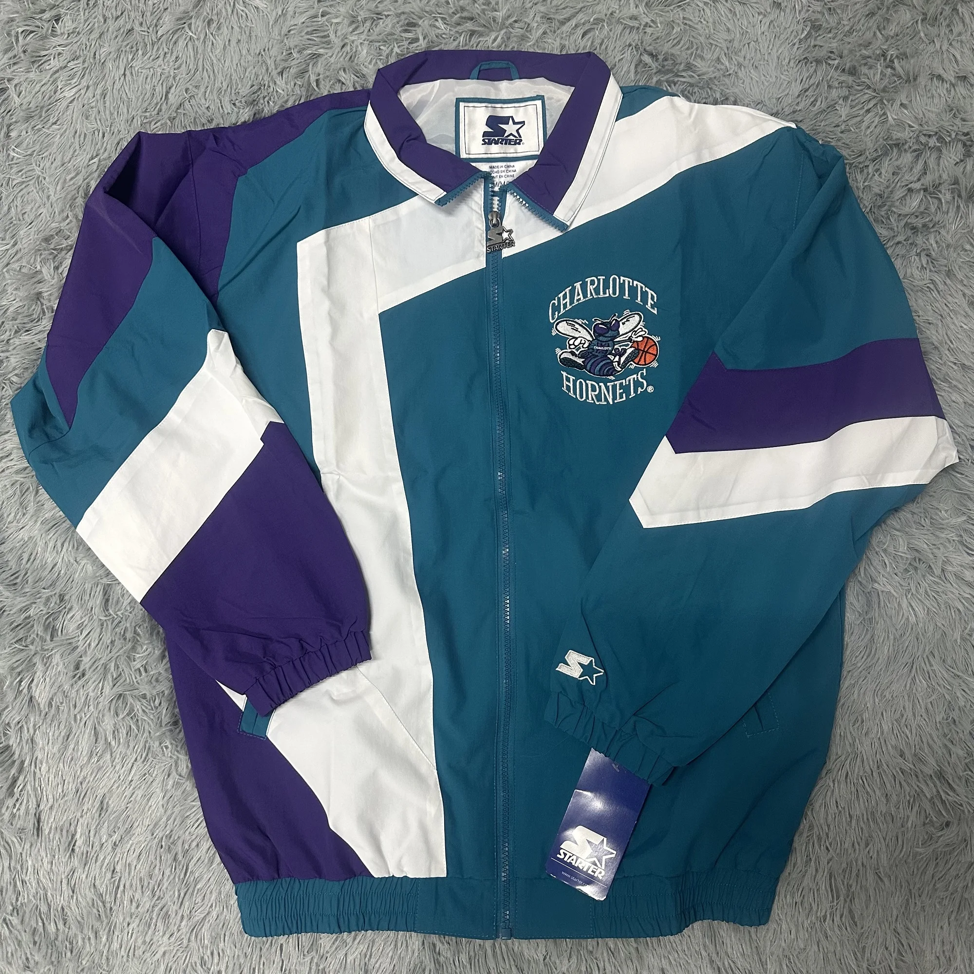 Chaqueta de Baloncesto Estilo Americano, Hoada, Informal, Deportiva, con Bordado de Abeja en Contraste de Color, para Hombr...