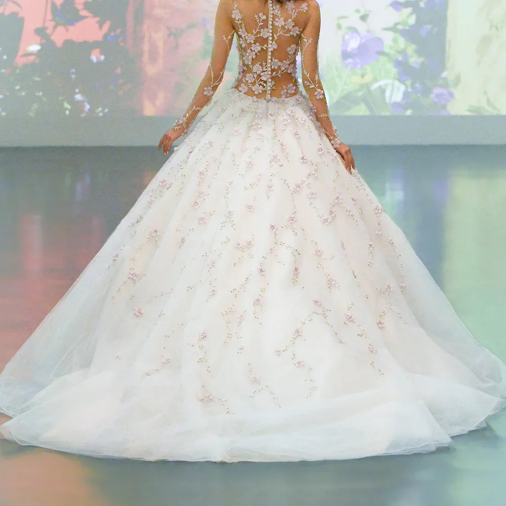 

Chic V-Neck Appliques Floral Pleat A-Line Bride Wedding Dresses Bridal Gowns Customized