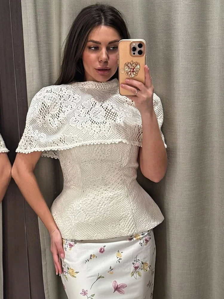 Damen-Oberteile mit O-Ausschnitt, Spitze, Aushöhlungen, Cape-Design, Taillenbetonung, Rüschen, Charmantes Rundhals-Top, Einfarbig, Figurbetont, Partykleidung, Neu – Detail 3
