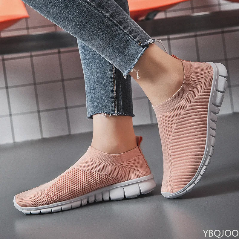 2022 New Summer Walking Shoes Men Light Breathable Sneakers Men Casual Shoes Flats Slip-on Sneakers Men Loafers Lovers 35-47