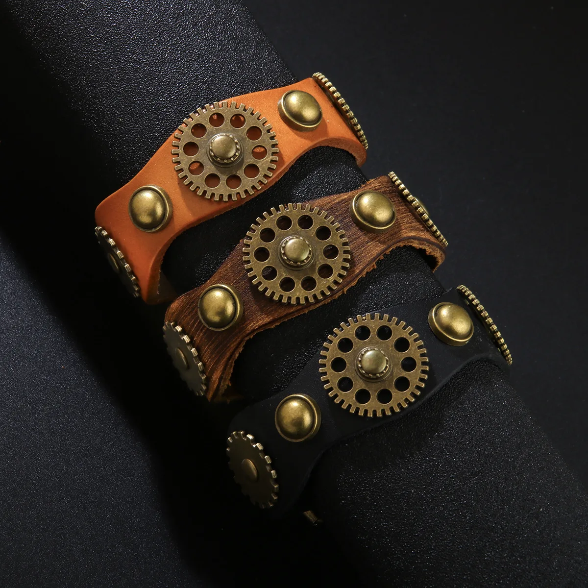 Steampunk Gear Leather Wide Cuff Bracelet Vintage Rivet Wristband Retro Adjustable Bangle Punk Gothic Unisex Jewelry Accessory